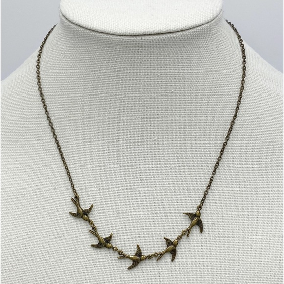 Birds Necklace Flying Bird Necklace - Picture 8 of 8